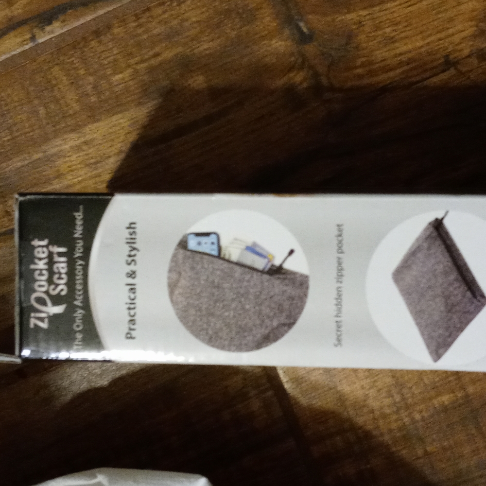 NEW Zipocket Scarf - Picture 4 of 4